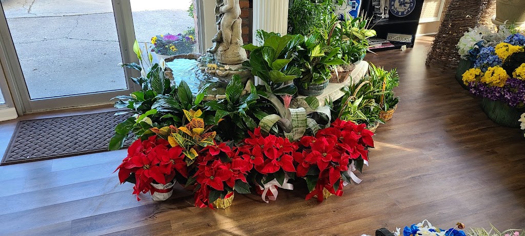 Oak 'N Ivy Flowers & Gifts