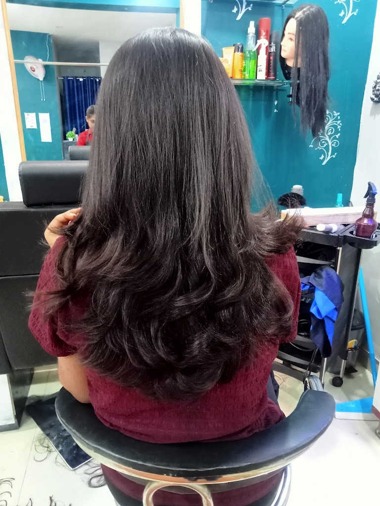 Grow Up Beauty Acadamy Salon