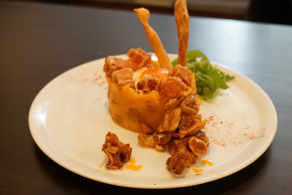 Evadete Bar-Pub — Comida y bebida