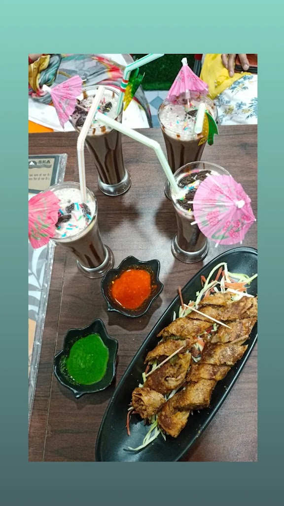 Hangout Food Point