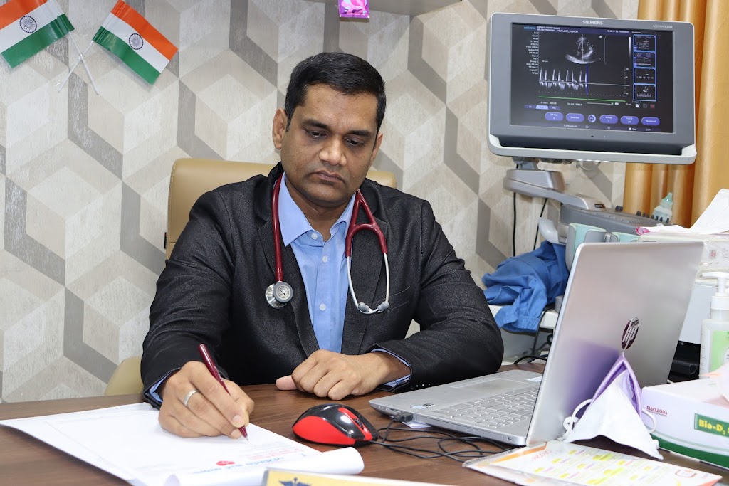 Dr. Dr Prateek Bhadauria Heart Clinic