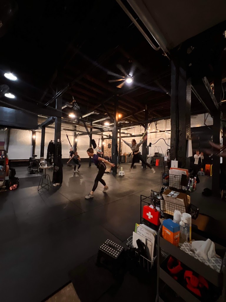  Bungee Fitness Factory