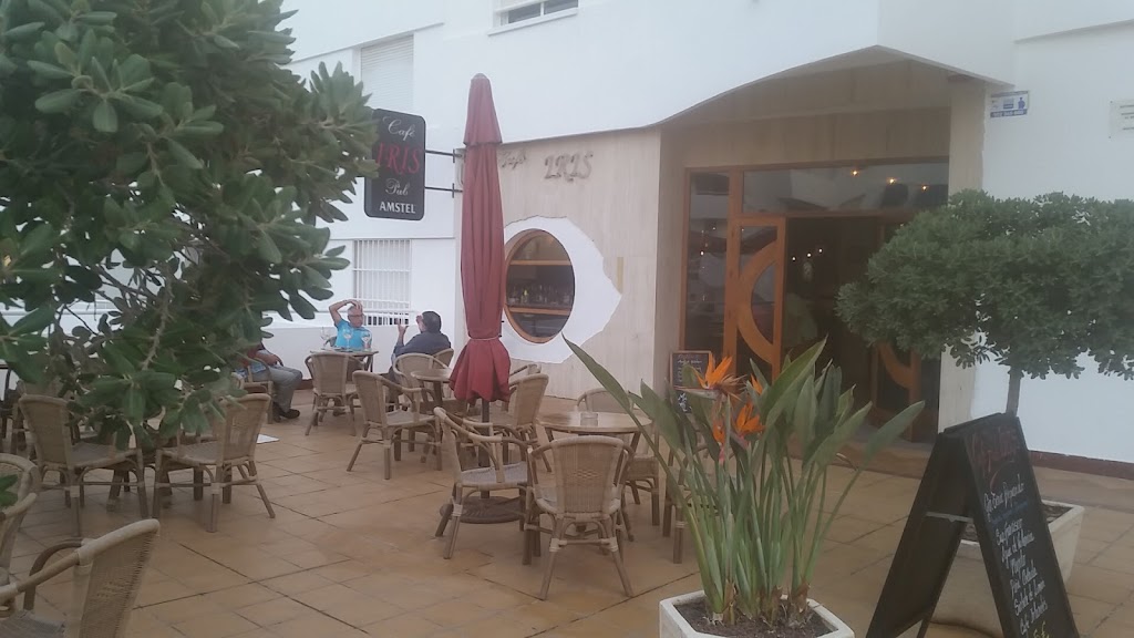 cafe-pub iris