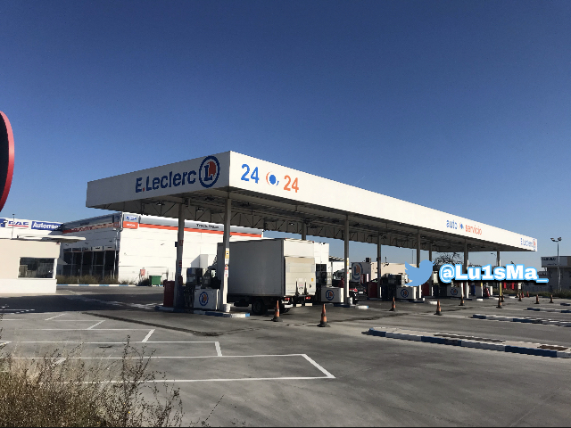 E.S . Leclerc Valdemoro — Surtidor de combustible