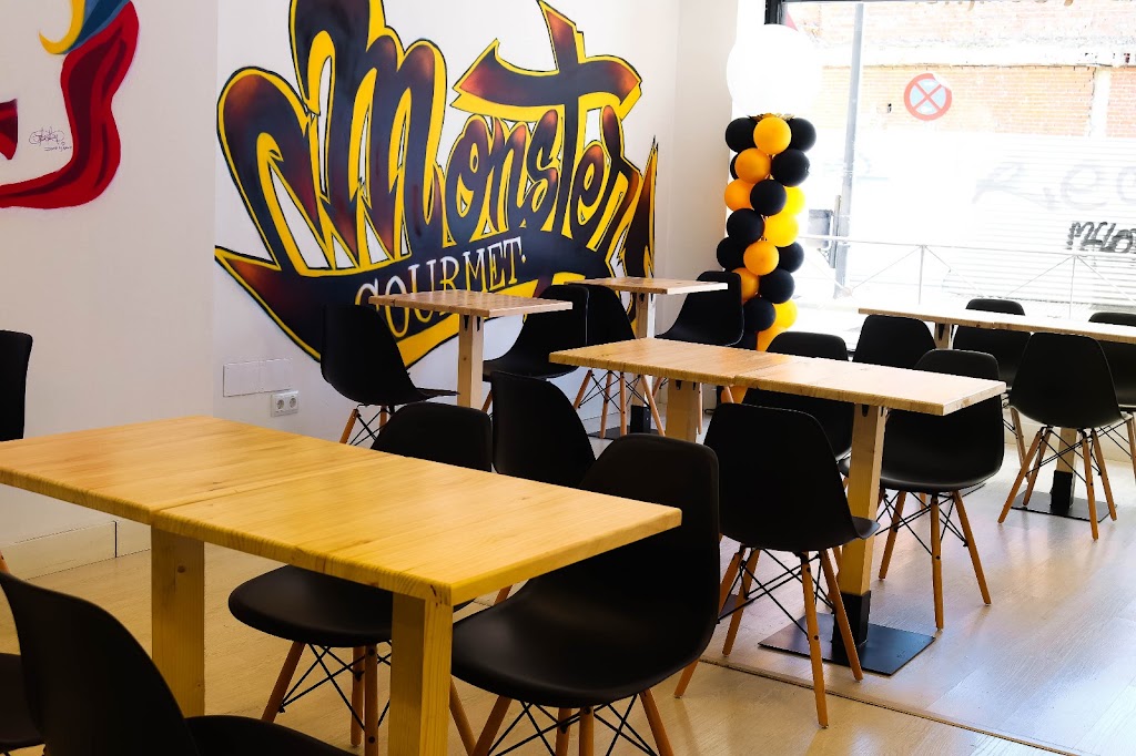 Monster Gourmet — Ambiente