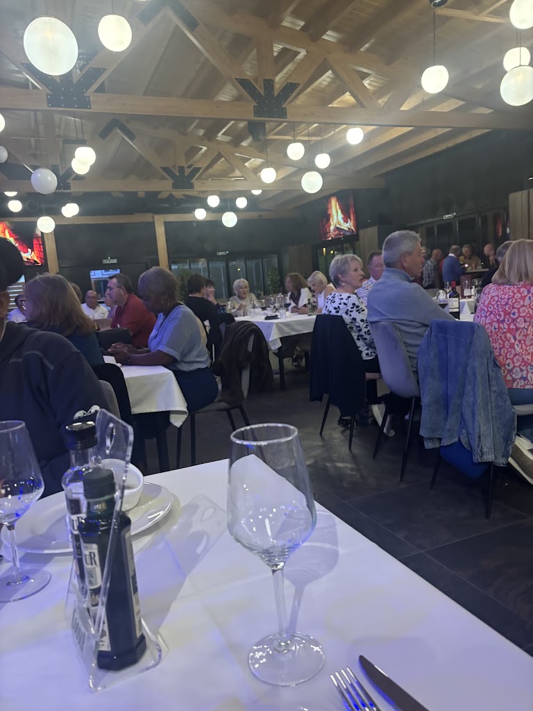 T1 Restaurante — Ambiente