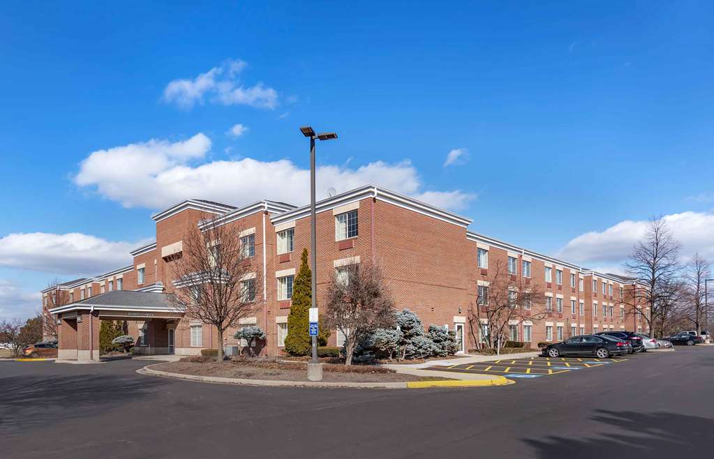 Extended Stay America Select Suites - Chicago - Westmont - Oak Brook - Extended stay hotel in Westmont , United States of America