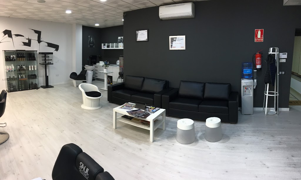 Saul Castro - Peluqueria — Interior