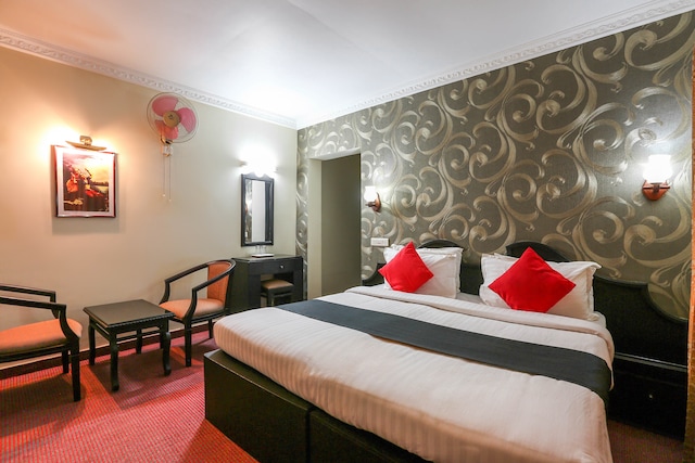 Capital O 72111 Hotel Rk Grand