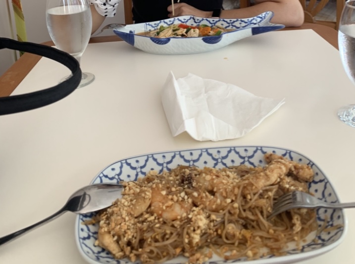 Pad thai