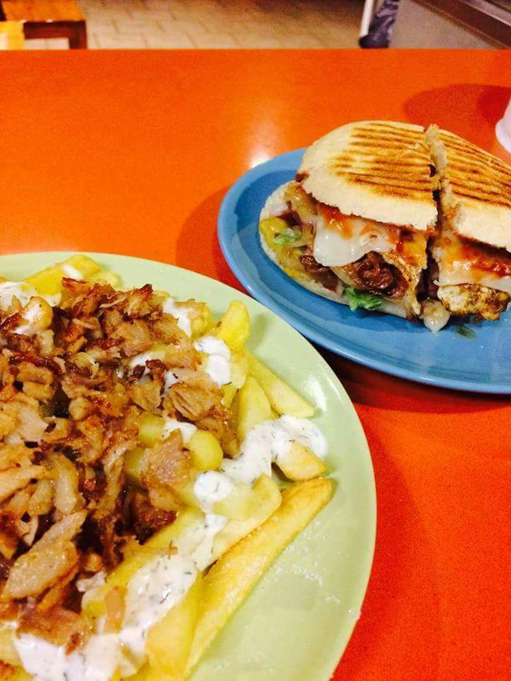 Taperia Hamburgueseria Waxi