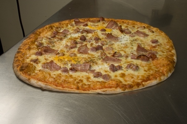 Pollos y Pizzas Ortiz Alzira — Comida y bebida