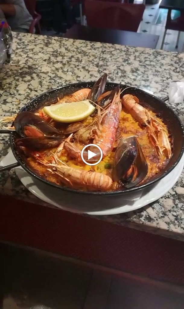 Cafeteria El Bon Gust — Comida y bebida