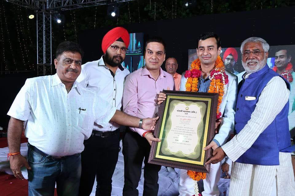 Dr. Dr Puneet Sondhi Cardiologist In Bareilly Best Heart Specialist Hypertension Breathlessness Chest Pain Treatment Heart Doctor