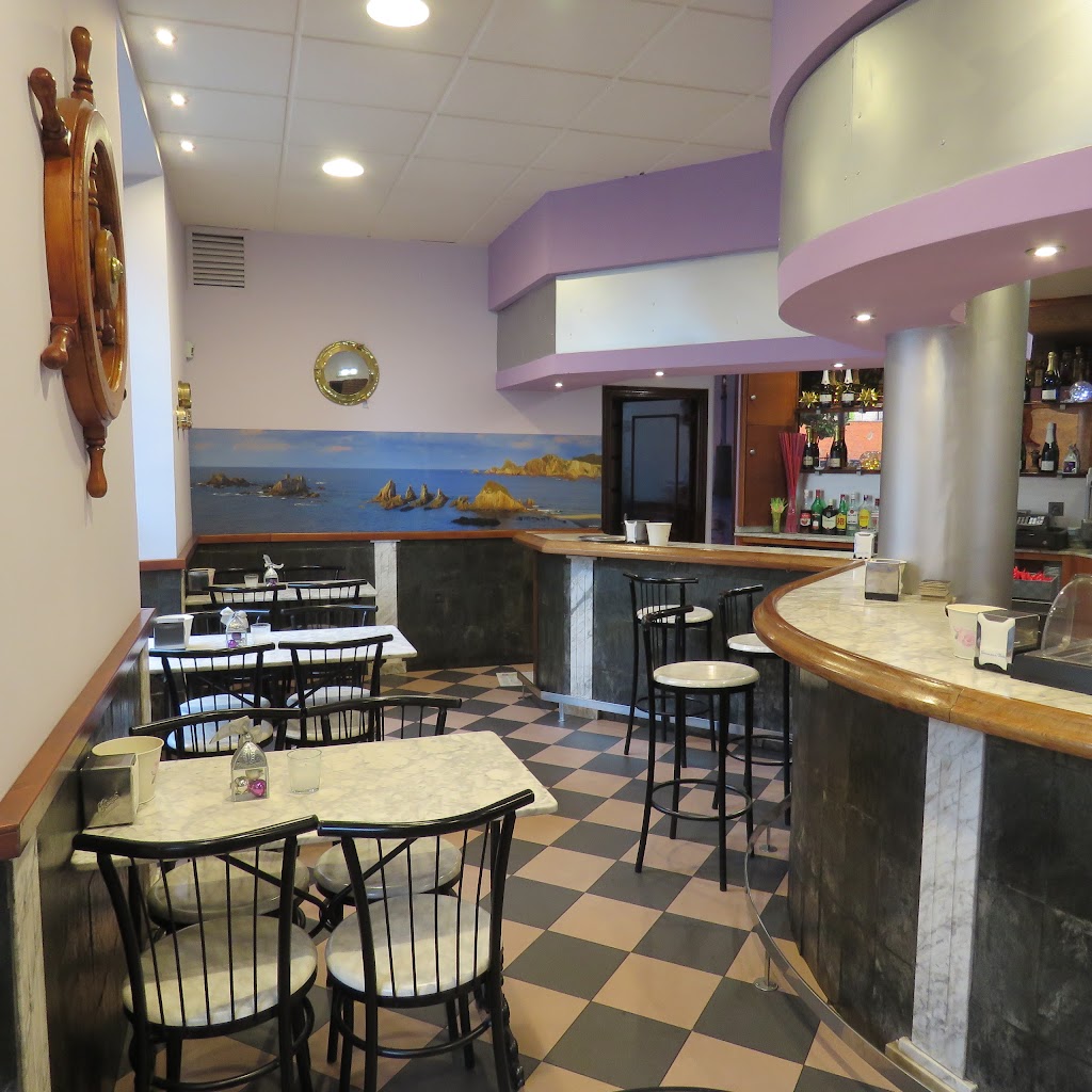 Cafe Bar El Navegante — Ambiente
