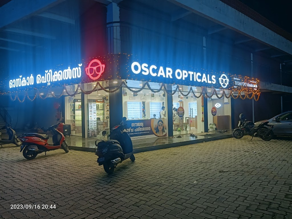 Oscar Opticals Mannarkkad Optical Shop Eye Clinic