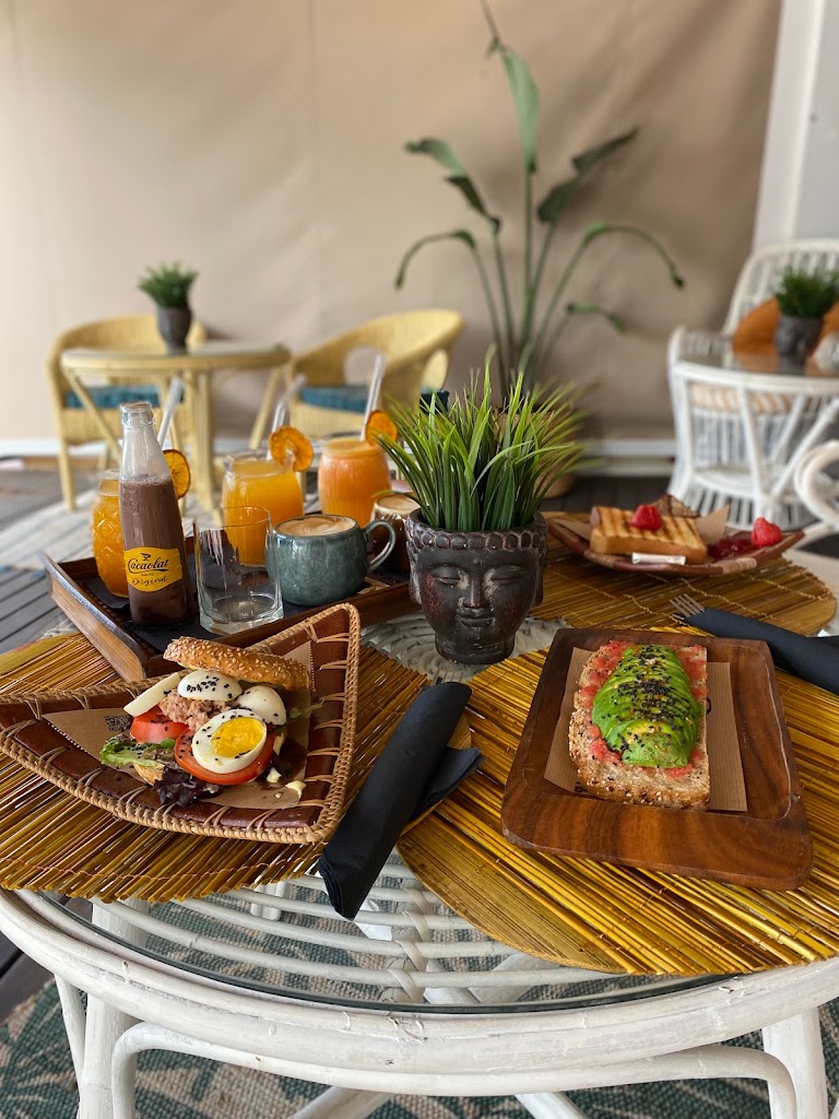 Sofia - Brunch & Coctel — Comida y bebida