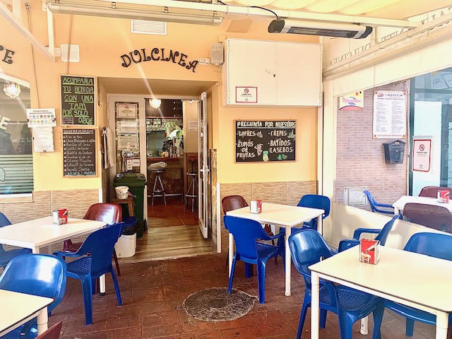 Cafeteria Restaurante Dulcinea — Ambiente