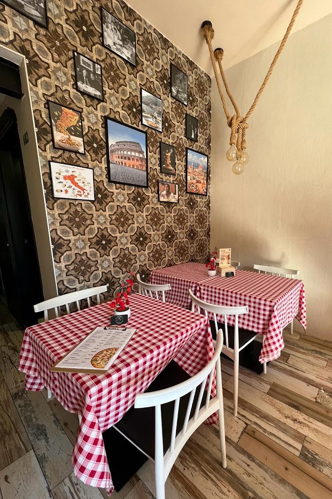 Italian Restaurant Catalea — Ambiente