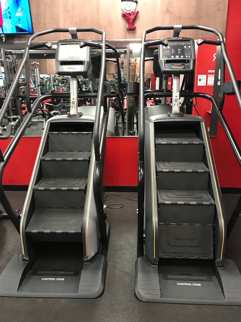  Snap Fitness Round Lake