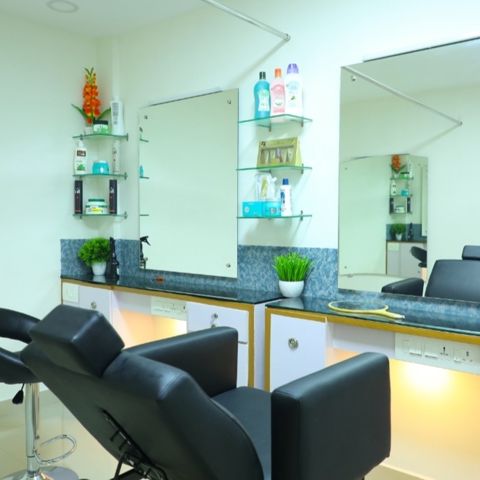 Lussh Ladies Beauty Parlour