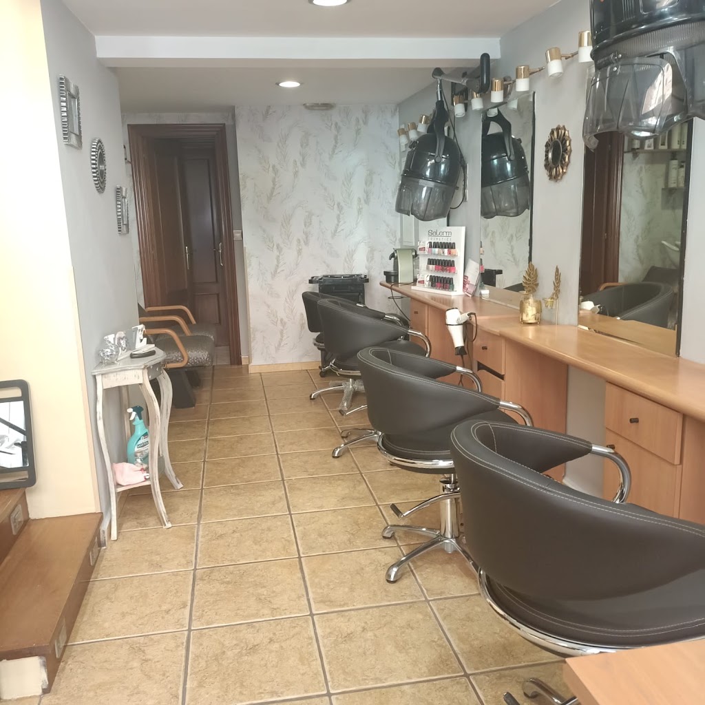 Mabel Peluqueria unisex y Salon de Belleza — Interior