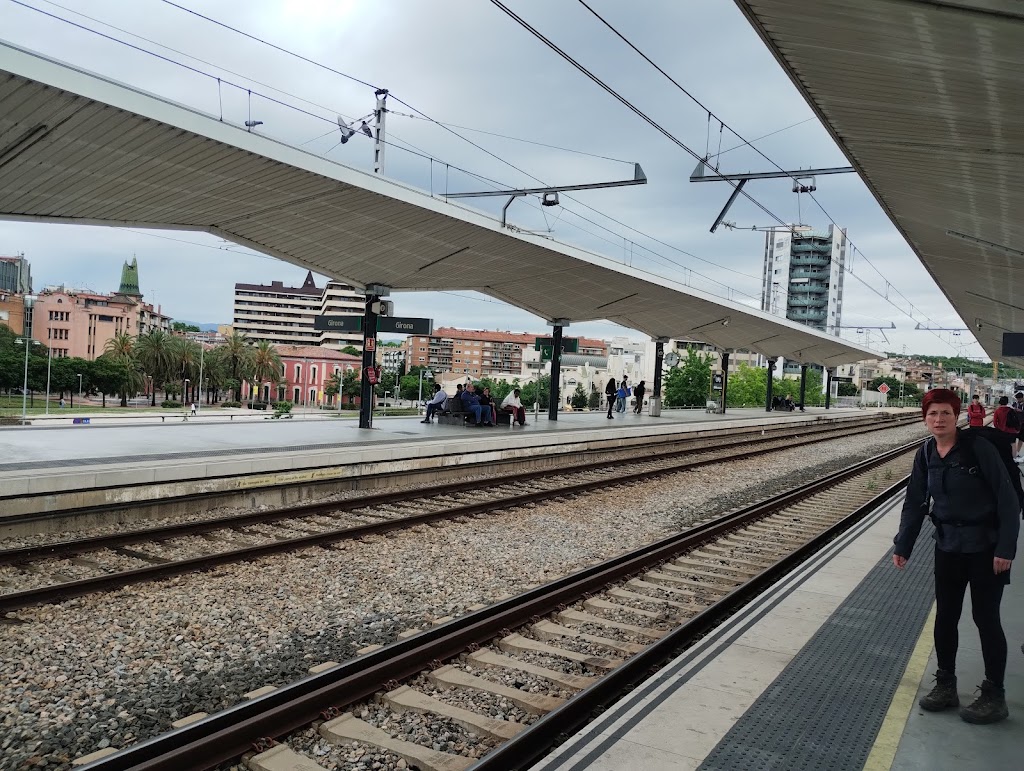 Car Rental Girona - Train Station