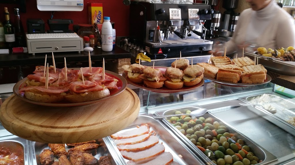Bar Tango — Comida y bebida