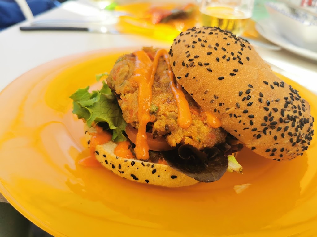 El Punto De Encuentro. Cafe bar — Comida y bebida