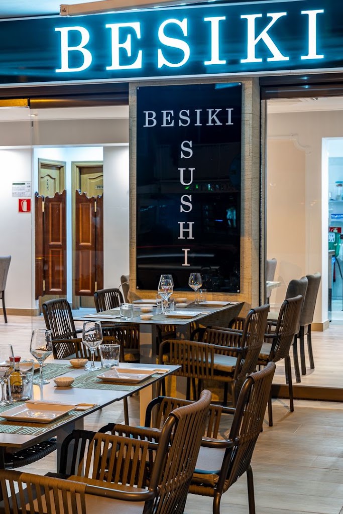 Besiki Sushi Palmanova — Ambiente