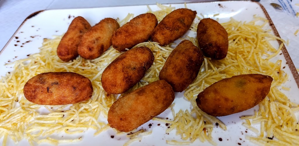 Restaurante Casa Jose Luis (Antiguo Yaki) — Comida y bebida