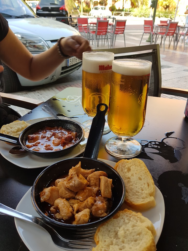 Bar Maype — Comida y bebida