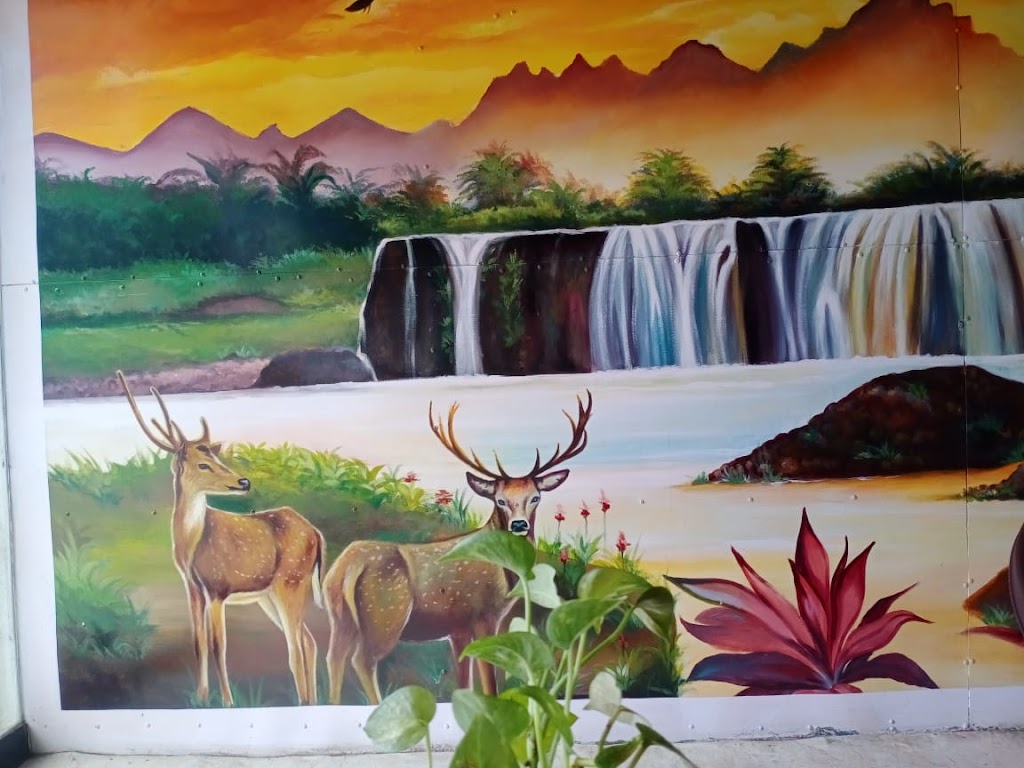 Myna The World Of Cosmetology