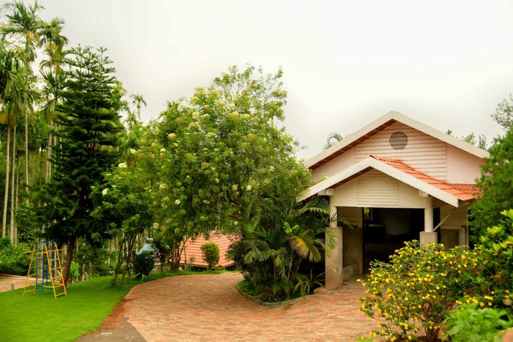 Mudumalai Holiday Village Resort