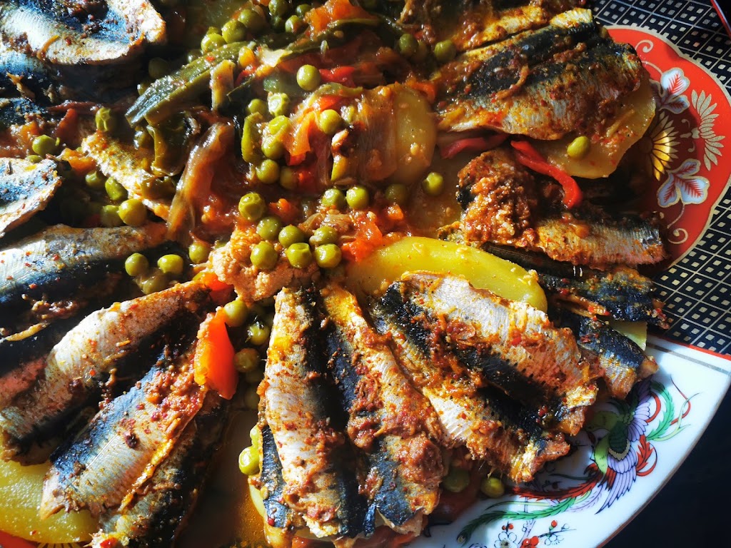 Family House — Comida y bebida