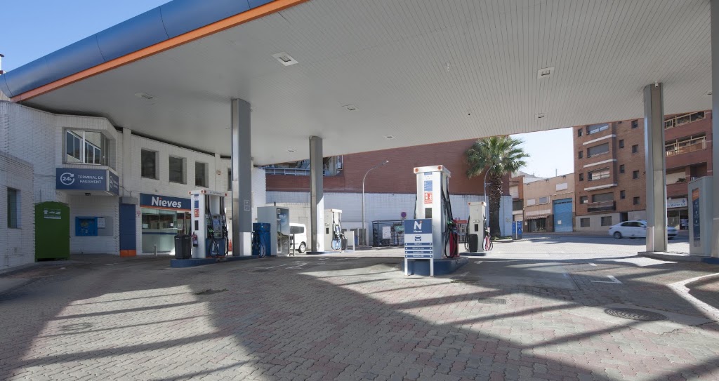 Gasolinera Nieves Terrassa — Surtidor de combustible