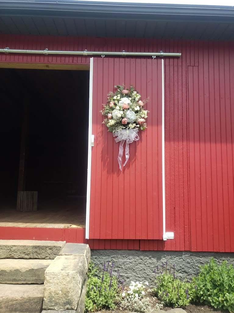 Com-Patt-ibles Flowers and Gifts