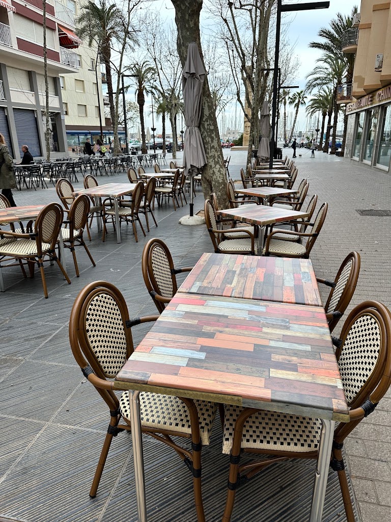 Rambla 64 — Ambiente