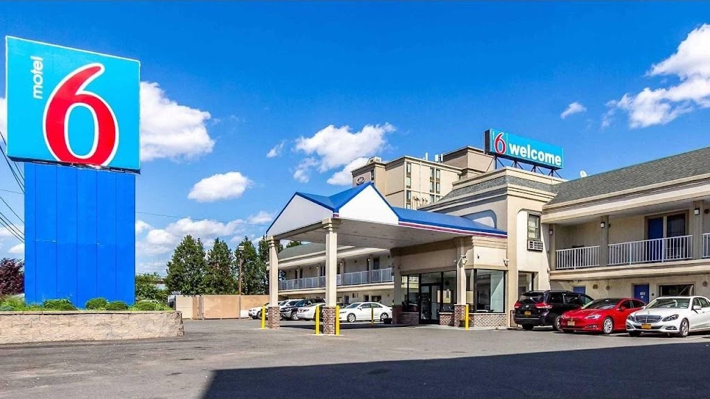 Motel 6 Elizabeth, NJ - Newark Liberty Intl Airport - Motel in Elizabeth , United States of America