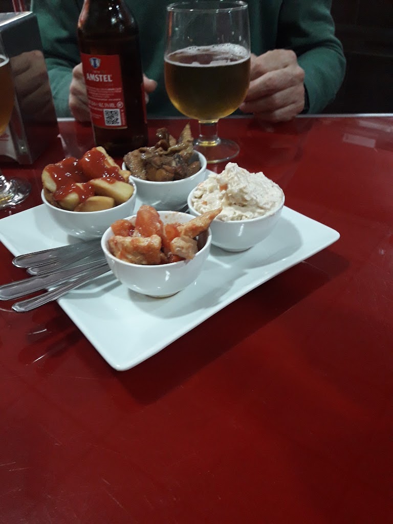 Crick Crack Cafe Y Pizza — Comida y bebida