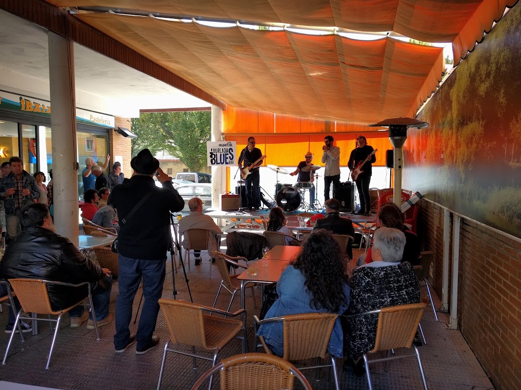 Bar Cafeteria Ibaialde — Ambiente