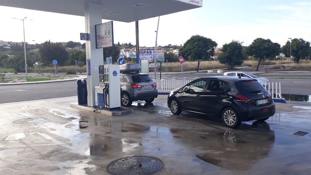 Ballenoil Tomares — Estacion de servicio