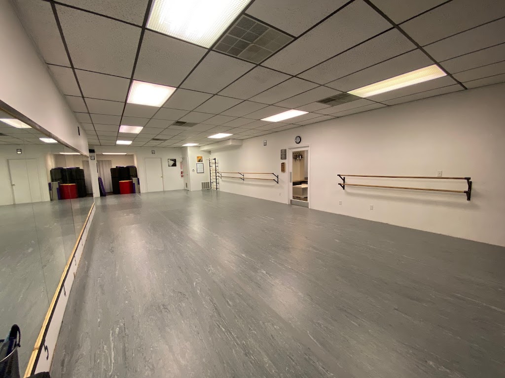  Mandi's Dance Studio