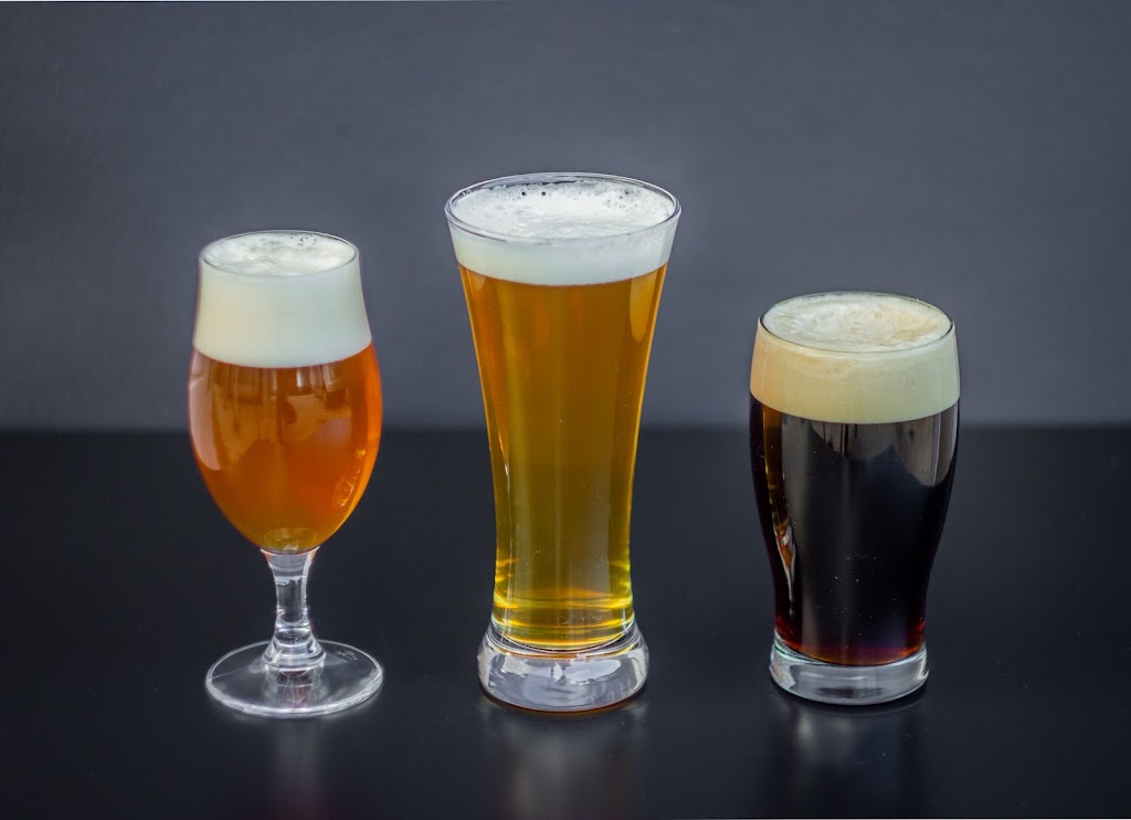 NED Craft Beer & Food Bar Restaurant Pub — Cerveza