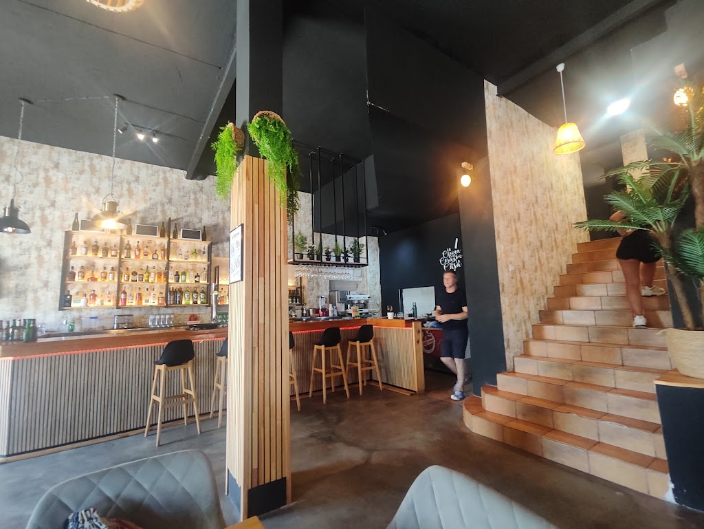 El Farolito Resto Piano Bar — Bar