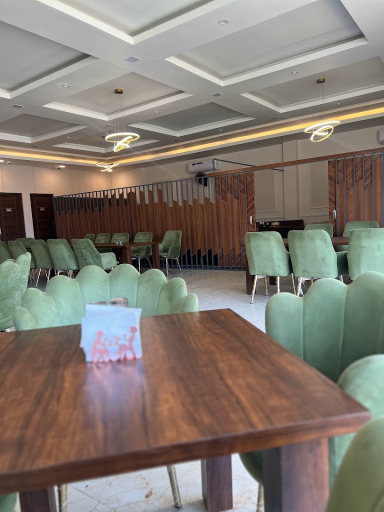 Bella Vita Hotel Restaurant