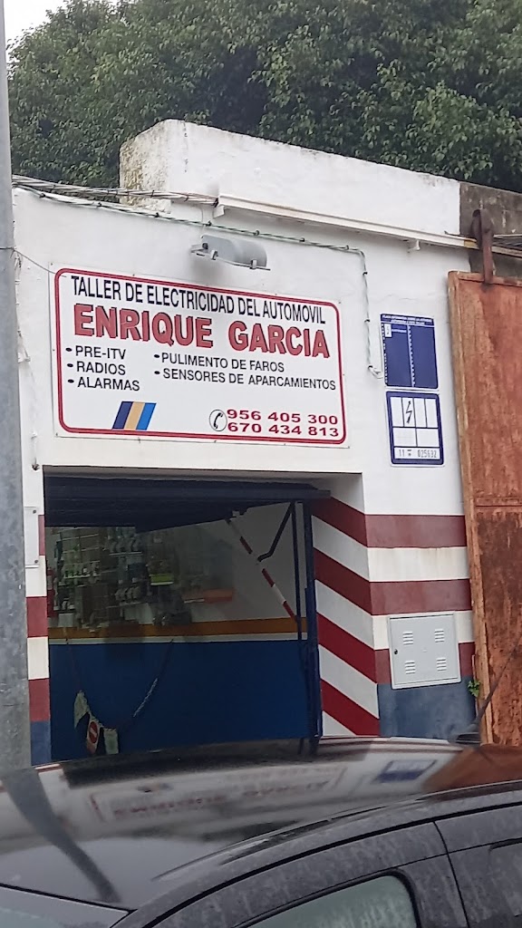Enrique Gomez Garcia — Exterior