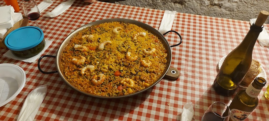 Bar salon aguila playa — Comida y bebida
