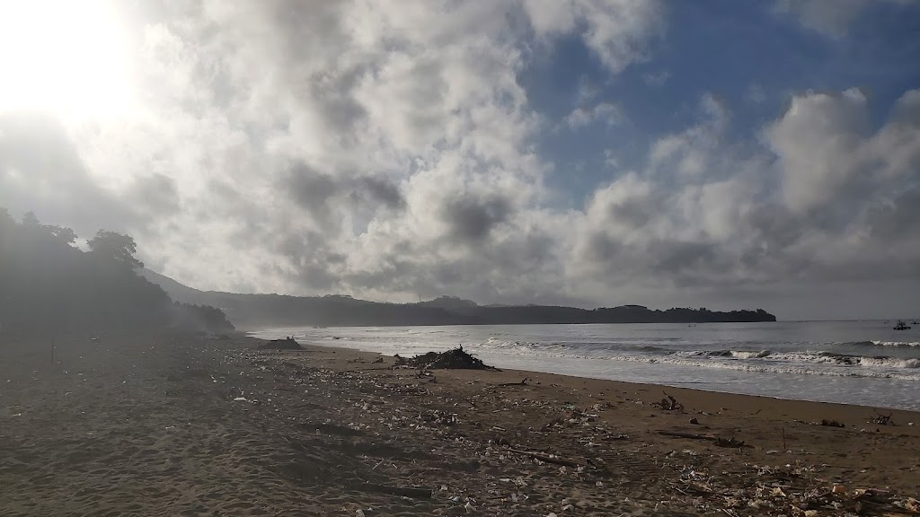 Pantai Midodaren Tulungagung