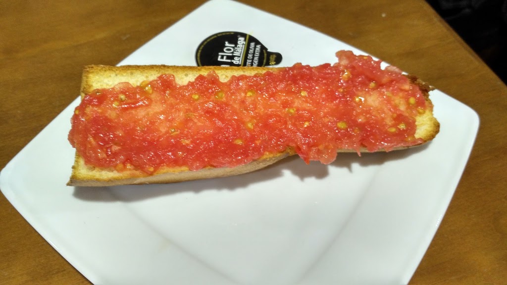 Restaurante el roble — Comida y bebida